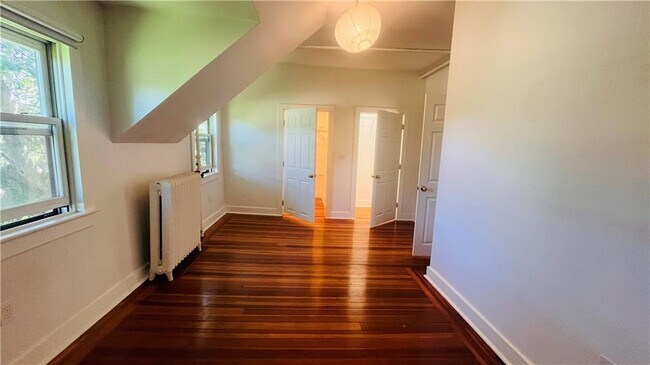 Building Photo - 61 Almy St
