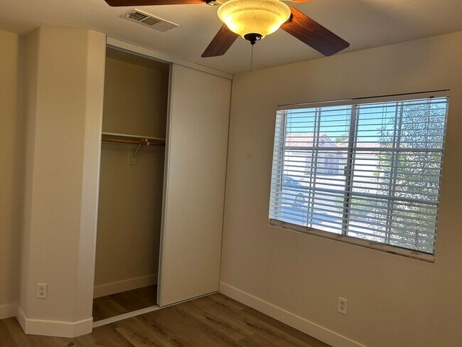 Building Photo - Beautifully Remodeled North Las Vegas Home