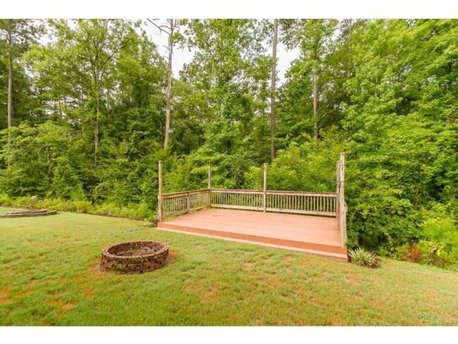 Building Photo - 1558 Driftwood Ln