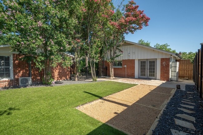 Building Photo - 4036 Linden Ave