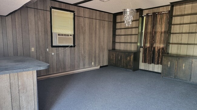 Building Photo - 1216 Rugby Dr