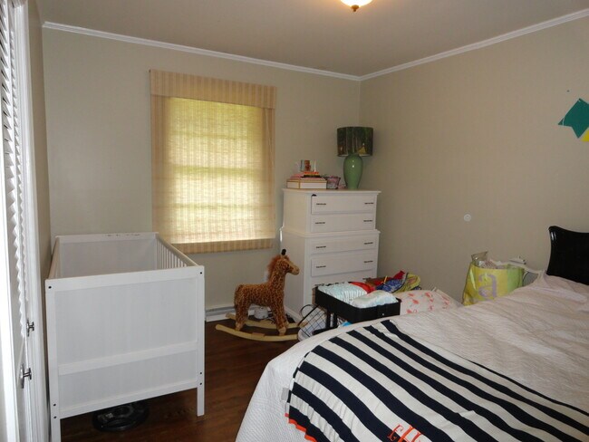 Building Photo - 5531 Farmbrook Dr