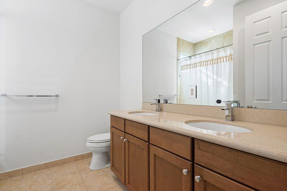 Building Photo - 14579 White Jade Terrace