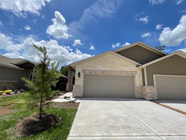 Primary Photo - 9797 Grosbeak Ln