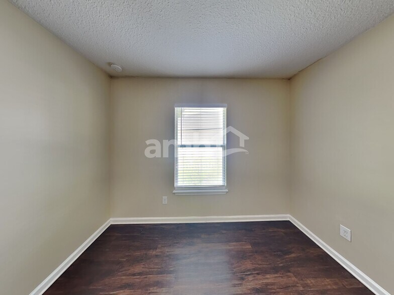 Building Photo - 6126 Sage Willow Way