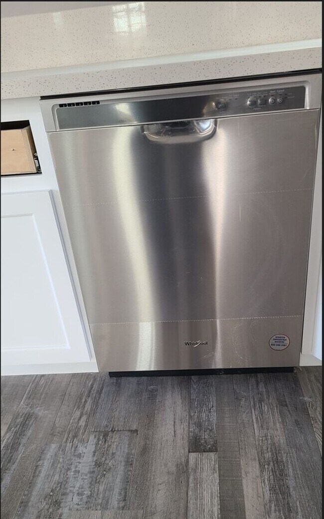 Building Photo - 129(425)