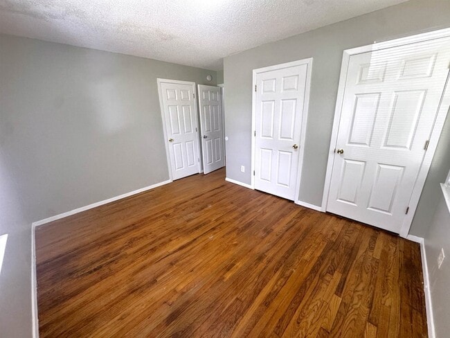 Building Photo - 1100 Danita Cove