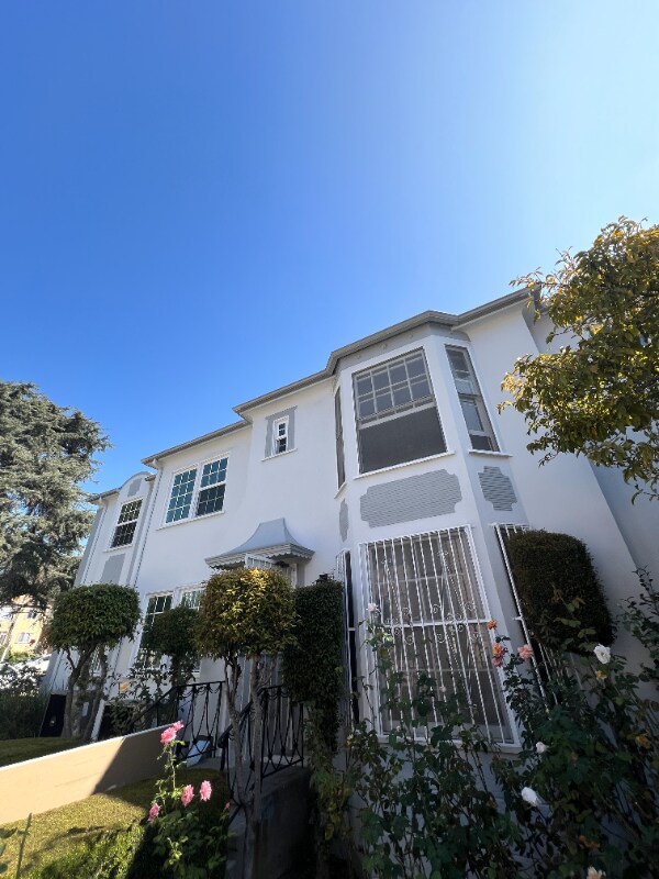 Building Photo - 4116-4120 Los Feliz Blvd
