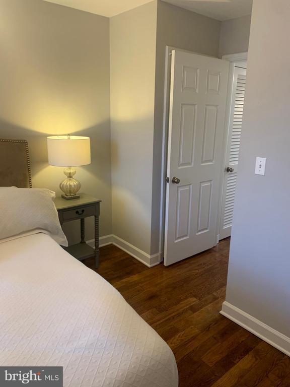 Building Photo - 2961 S Columbus St