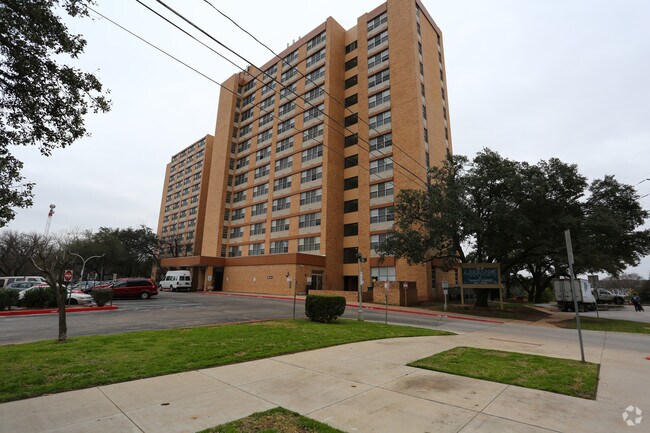 Lakeside Apartments Austin, TX Apartment Finder