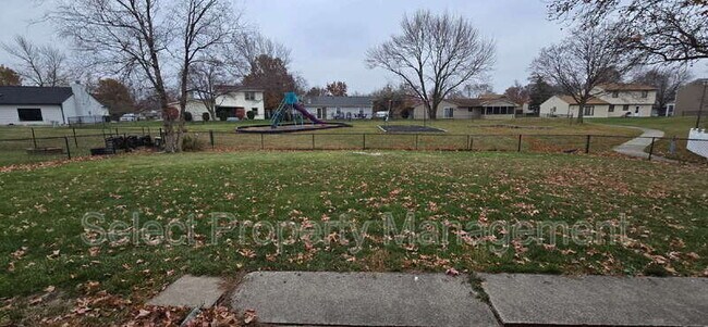 Building Photo - 6208 Landmark Dr