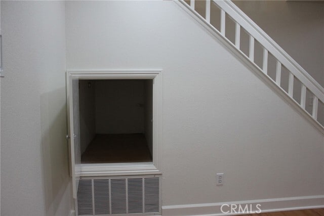 Building Photo - 563 E City Ct