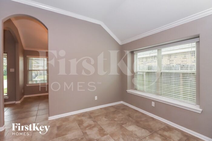 Building Photo - 4243 Bearberry Ave