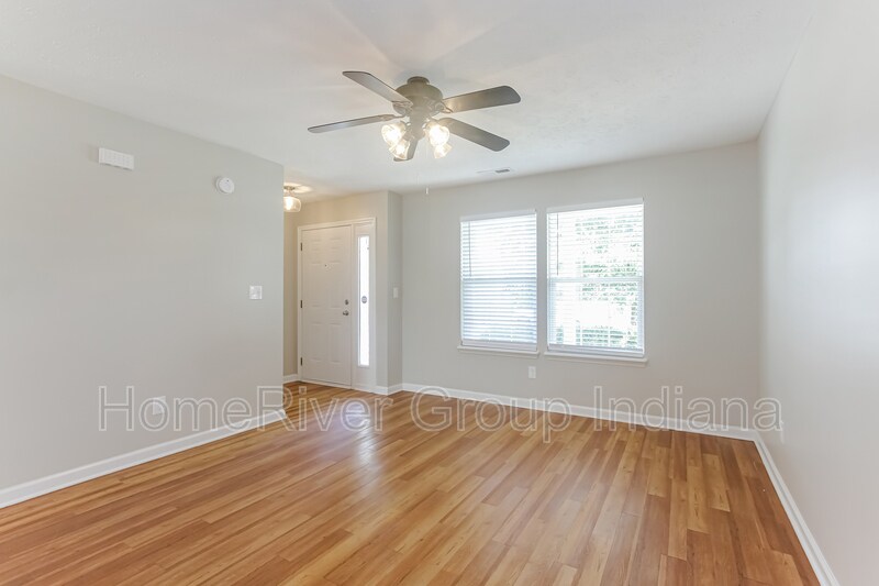 Building Photo - 1690 Stanford Dr