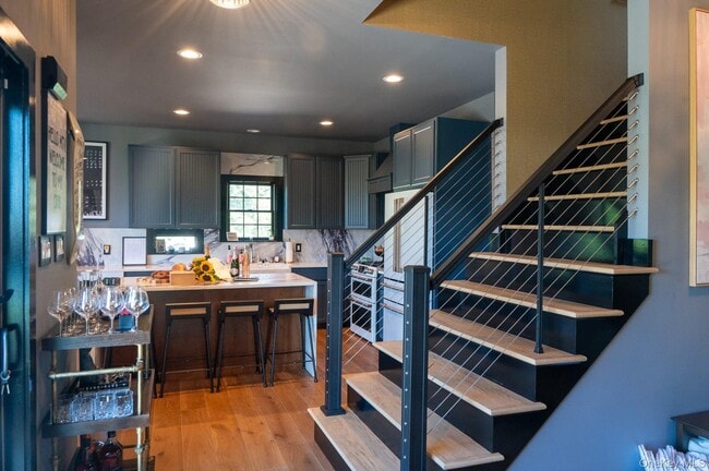 Building Photo - 70 Arshamomaque Ave