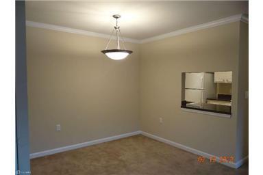 Building Photo - 2BD/2BA Condo in Flower Hill - near Shady Grove METRO!