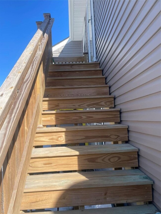 Building Photo - 7 Anawanda Rd