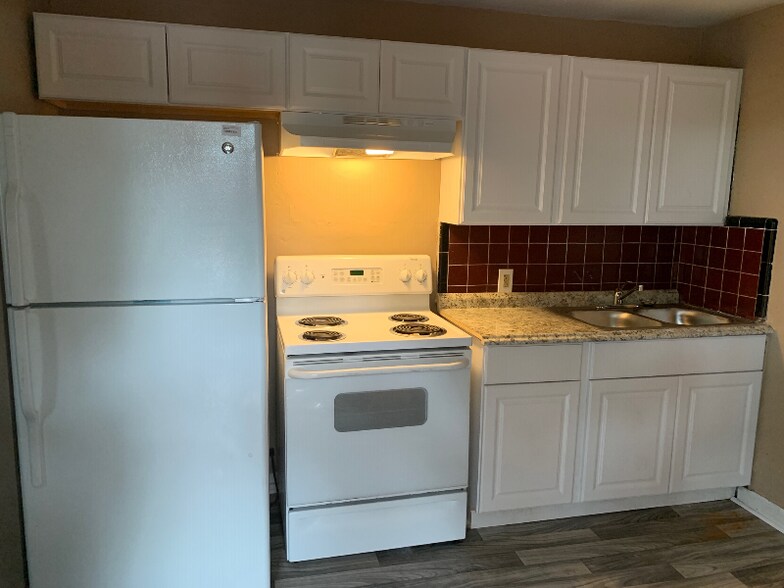 Primary Photo - 232 Chelsea St