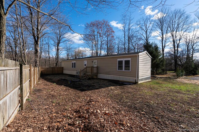 Building Photo - 193 Decker Rd