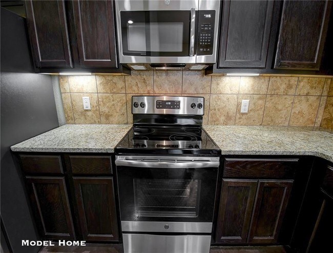 Building Photo - 1128 Stanley Wy