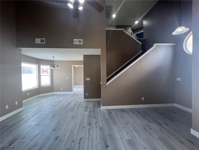 Building Photo - 1368 Torington Dr