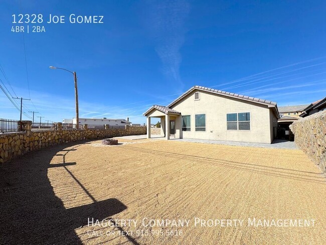 Building Photo - East El Paso 4 bed Refrig A/C