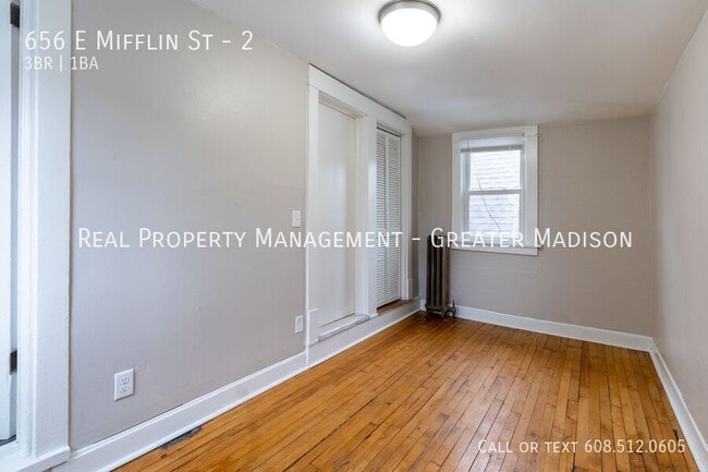 Building Photo - 656 E Mifflin St