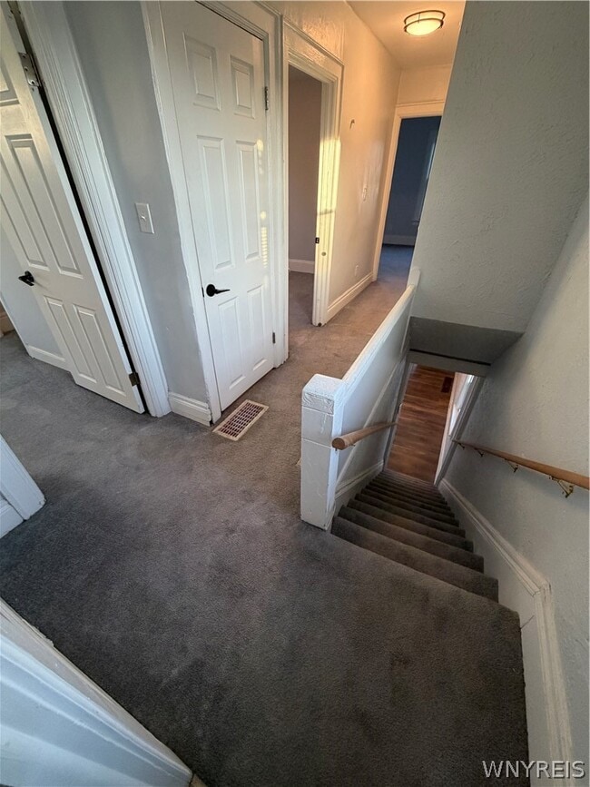 Building Photo - 18 Buffum St