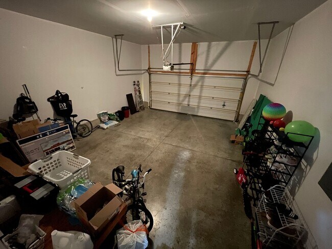 Building Photo - East Jefferson County Home For Rent - Move...