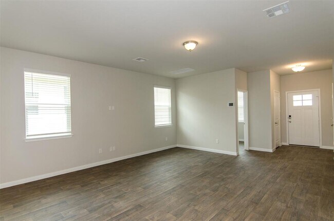 Building Photo - 392 Fall Aster Dr