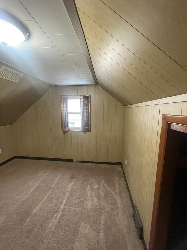 Building Photo - 149 Parkwood Rd