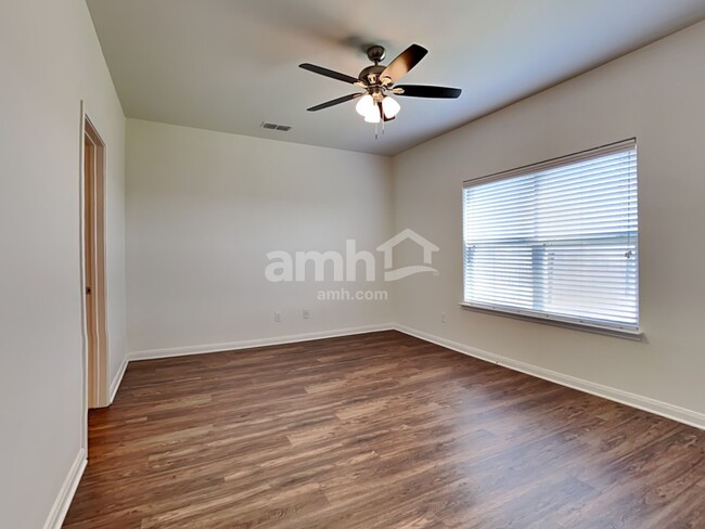 Building Photo - 9210 Bald Cypress St