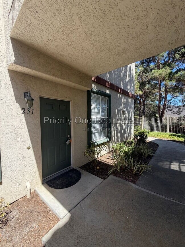 Building Photo - 10844 Sabre Hill Dr