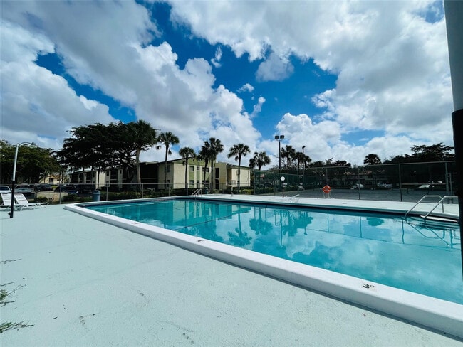 Building Photo - 4155 NW 90th Ave