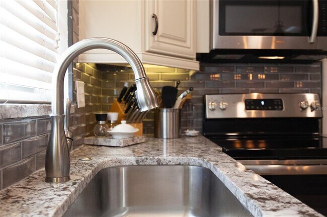 Building Photo - 3297 Gorse Ct