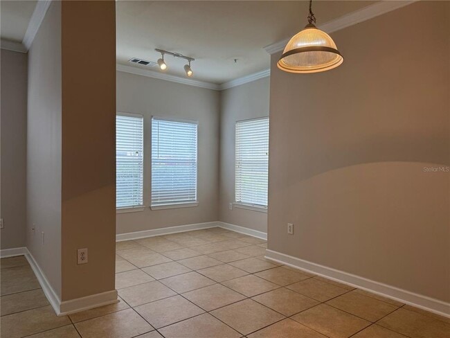 Building Photo - 18105 Back Stretch Ln