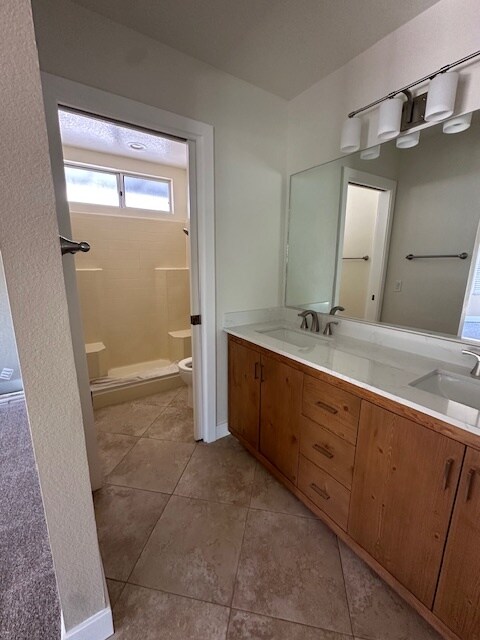 Building Photo - 23657 Cutter Dr