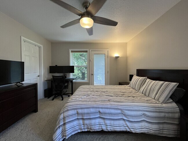 Building Photo - Spacious 3-Bedroom Home with Two Living Areas, Private Balcony, Fireplace & Attached 2-Car Garage