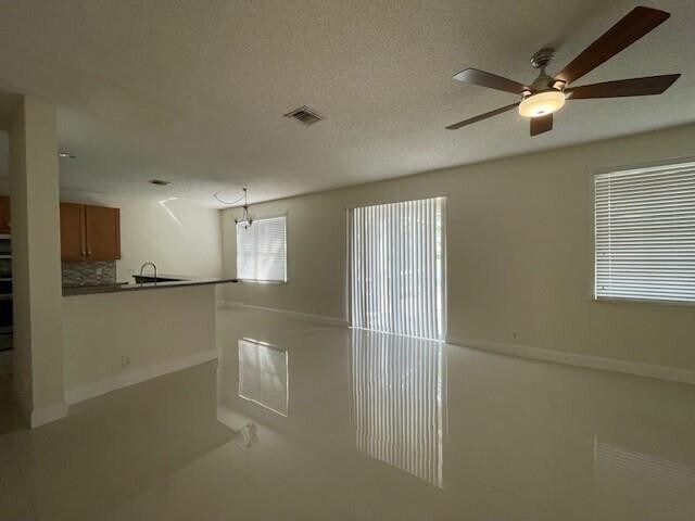 Building Photo - 1156 Chinaberry Dr