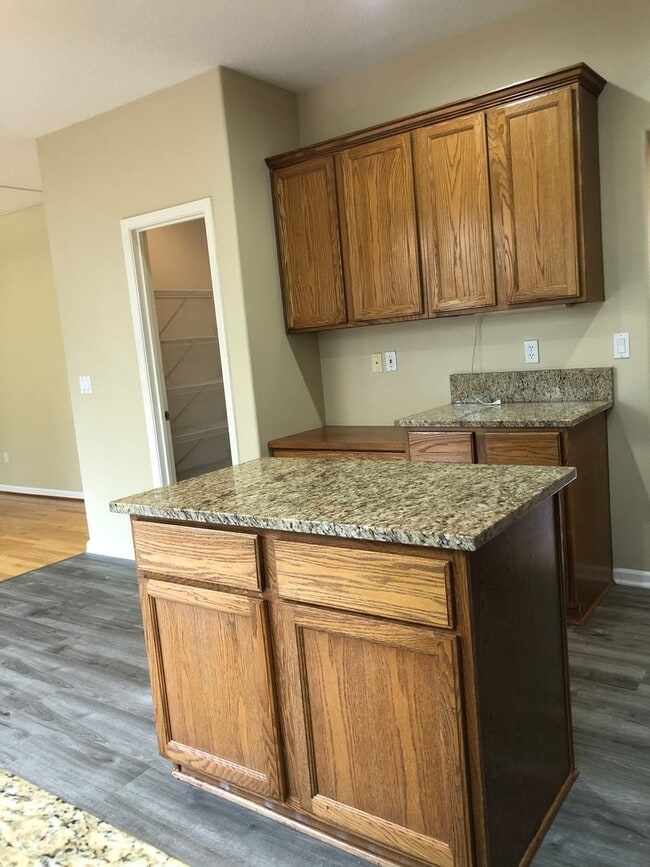 Building Photo - Beautiful 3 Bed + Bonus Room, 2.5 Bath Home!