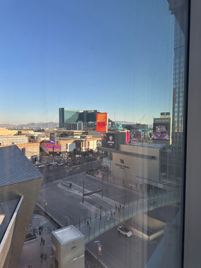 Building Photo - Furnished High-Rise on The Strip