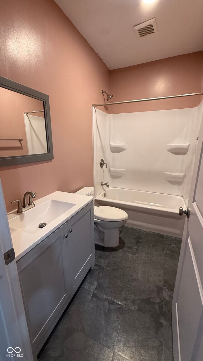 Building Photo - 6923 Bryant Pl