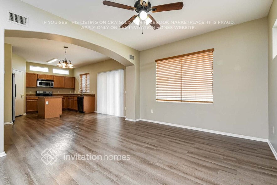 Building Photo - 4283 E Baylor Ln