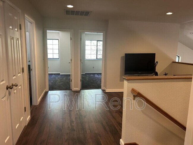 Building Photo - 1106 Happy Valley Ct
