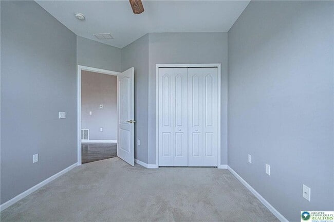 Building Photo - 6885 Pioneer Dr