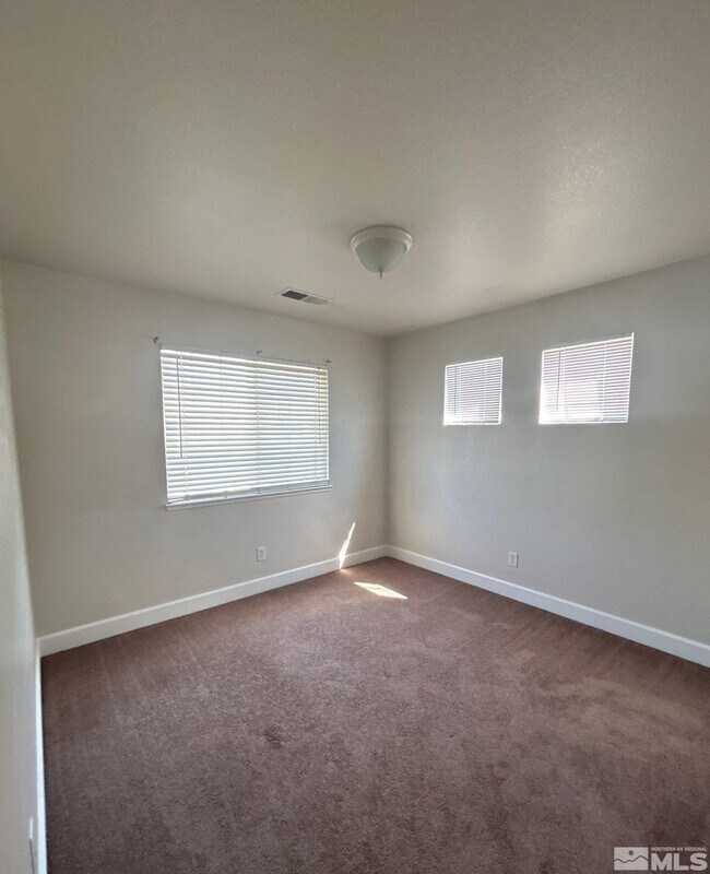 Building Photo - 1465 Ridge Point Dr