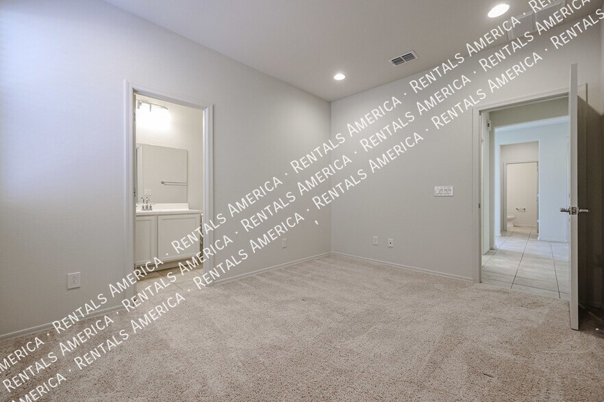Building Photo - 25334 N 163rd Dr