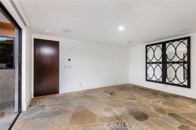 Building Photo - 26 S La Senda Dr