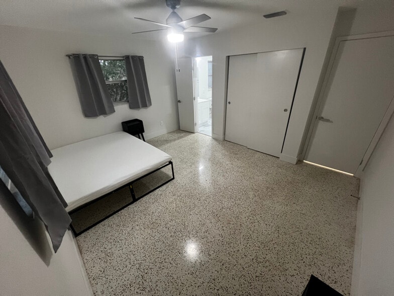 Building Photo - 10920 N 29th St