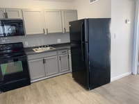 Building Photo - 6857 W Glenn Dr
